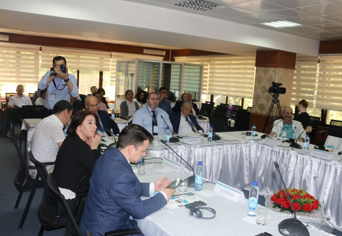 بابا تاريحتان سىر شەرتەتىن قولجازبالار حالىقارالىق سيمپوزيۋم اياسىندا تالقىلاندى