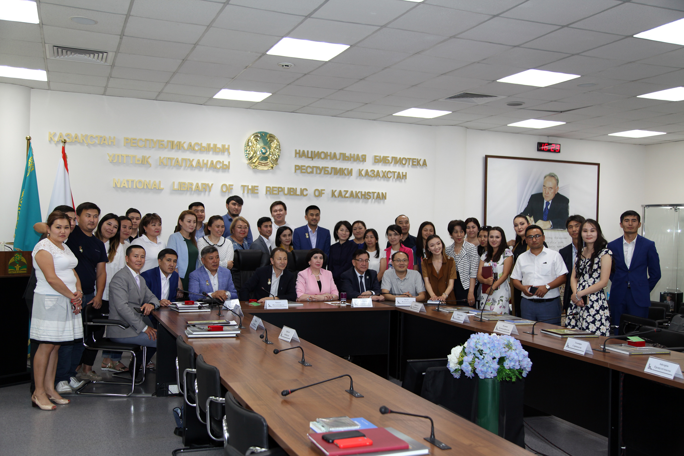 ۇلتتىق كىتاپحانا ۇجىمى جۋرناليستەردى ماراپاتتادى