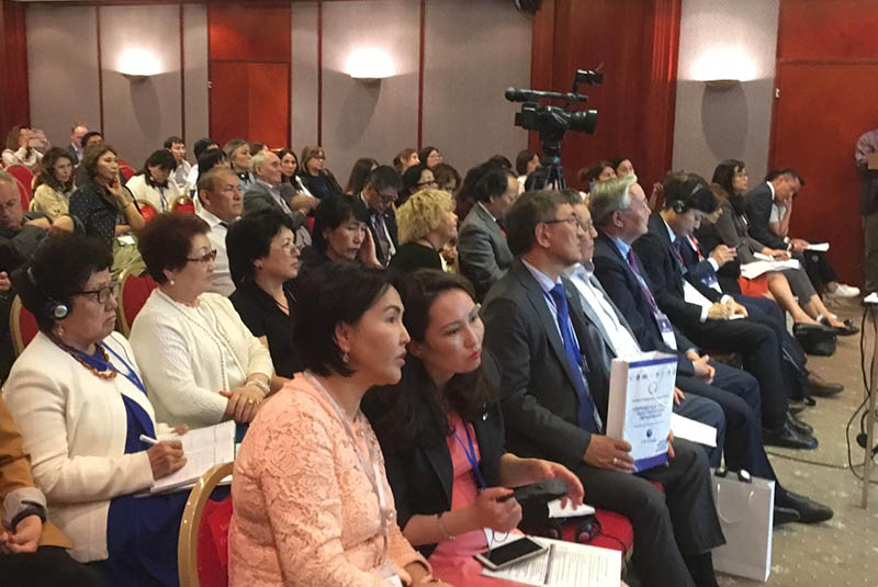 «پەداگوگيكالىق ءبىلىم بەرۋدىڭ زاماناۋي ترەندتەرى» ءى حالىقارالىق پەداگوگيكالىق فورۋمى ءوتىپ جاتىر