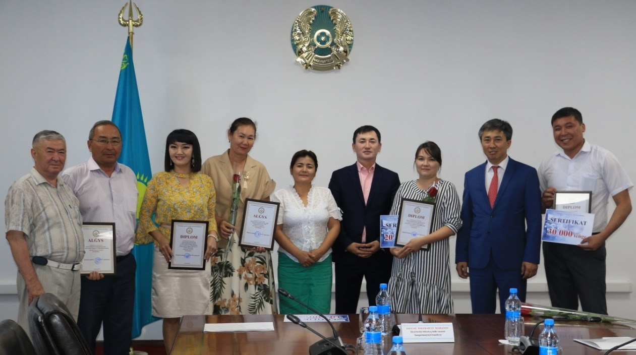 «مەملەكەتتىك ءتىل جانە باق»