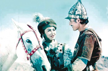 الماتىعا  ءشامشى مەن بالۋان شولاق كوشپەندىلەر وركەنيەتىمەن بىرگە قايتا ورالدى  ەندىگى كەزەك قىز- جىبەك پەن تولەگەن...