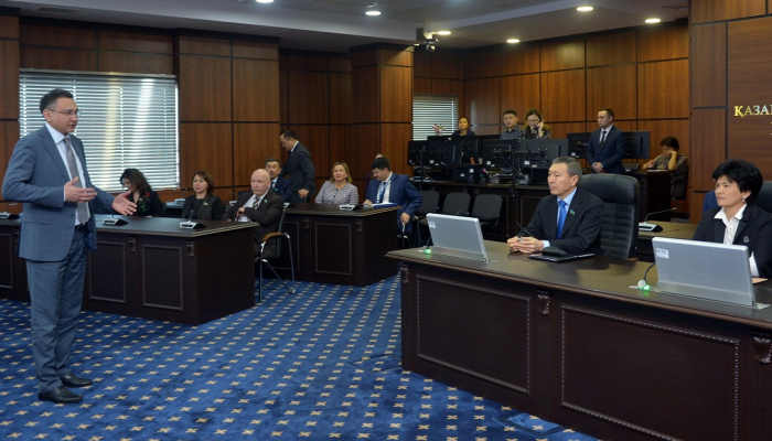 اقتاۋدا سوتتاردى جاڭعىرتۋ ماسەلەلەرى بويىنشا كوشپەلى وتىرىس ءوتتى