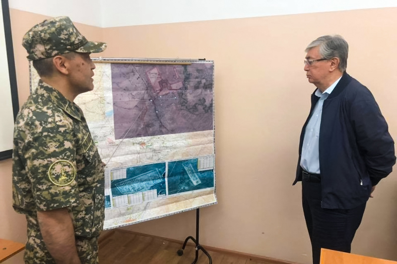 قاسىم-جومارت توقاەۆ ارىس تۇرعىندارىمەن كەزدەستى