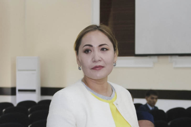 ايگۇل قاپباروۆا سەنات دەپۋتاتى اتاندى