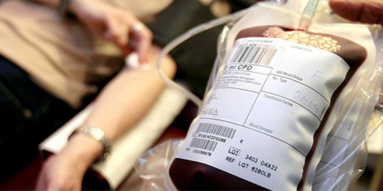 ستۋدەنتتەر قان تاپسىرۋ ارقىلى كومەكتەسۋدە