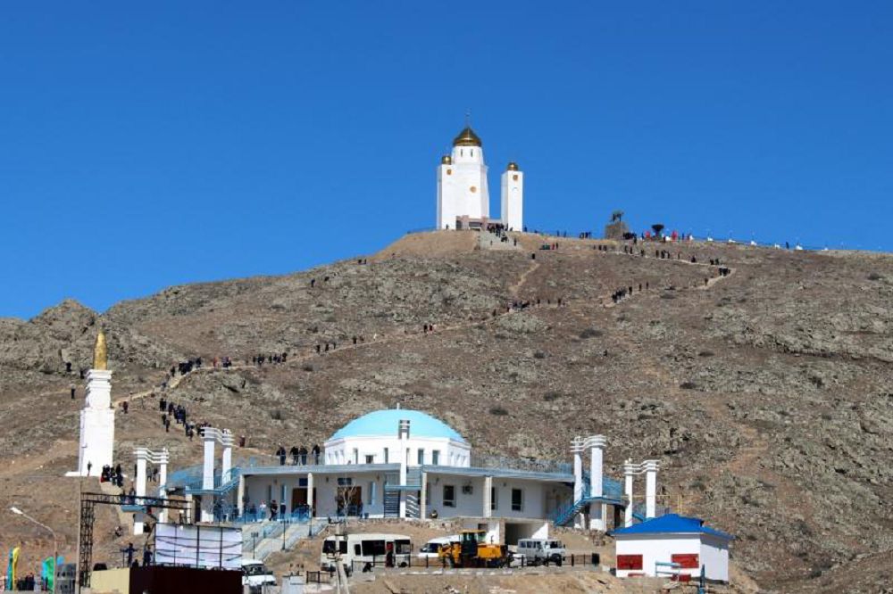 وتپان تاۋعا وڭ كوزقاراس قاجەت