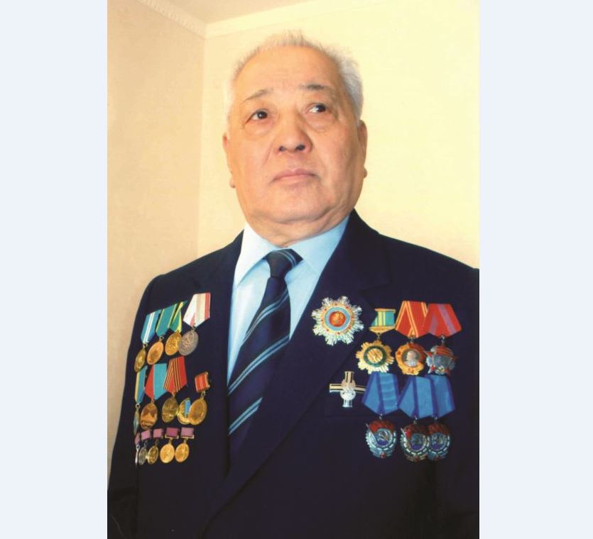 ەلىنىڭ ەر تۇلعاسى