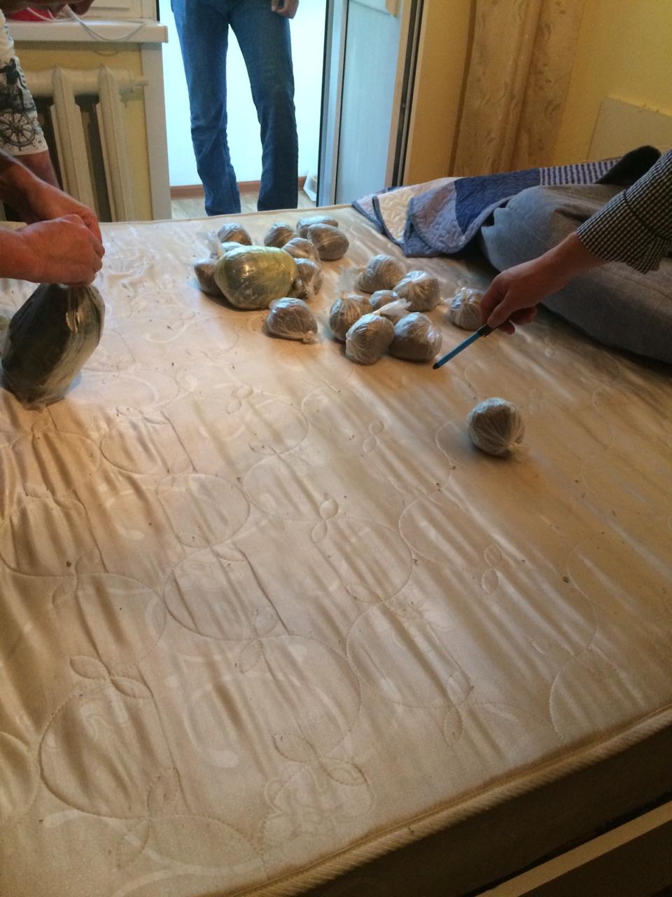 بقو-دا ءبىر ايدا 23 ەسىرتكى قىلمىسى تىركەلدى