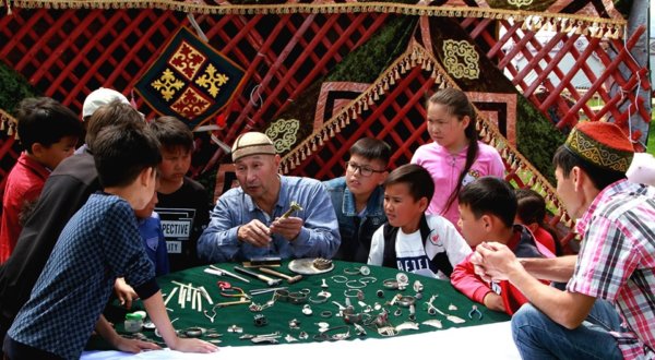 قازاق اۋىلىن دارىپتەگەن جوبا