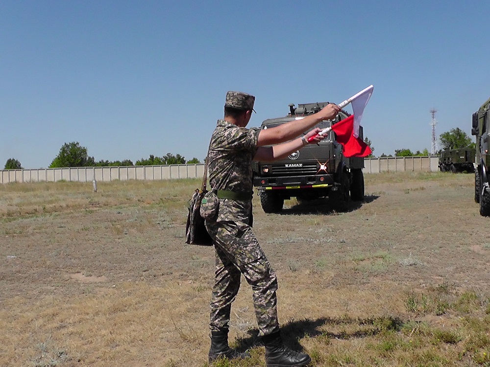 سەمەيدە اسكەري بايلانىس بولىمشەلەرىنىڭ ارنايى ساباقتارى باستالدى