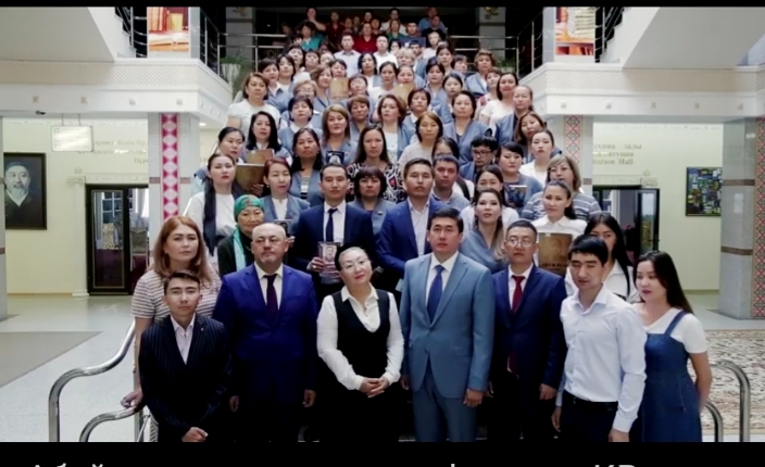 اباي جىرلارىن وقۋ ەستافەتاسىن ۇلتتىق اكادەميالىق كىتاپحانا ۇجىمى جالعاستىردى