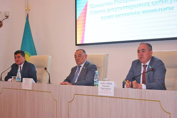 ەل ىشىندەگى كەلەلى كەزدەسۋلەر