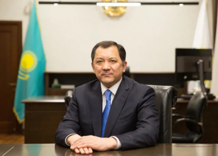 نۇرلان نوعاەۆ ابايدىڭ 175 جىلدىعىنا ارنالعان ەستافەتانى قابىلدادى (ۆيدەو)