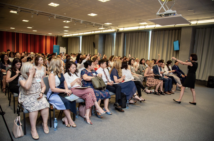 قازاقستاننىڭ 14  قالاسىنىڭ كاسىپكەر-ايەلدەرى الماتىدا جينالدى