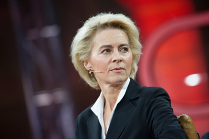 مەملەكەت باسشىسى ەۋروپا كوميسسياسىنىڭ توراعاسىن قۇتتىقتادى