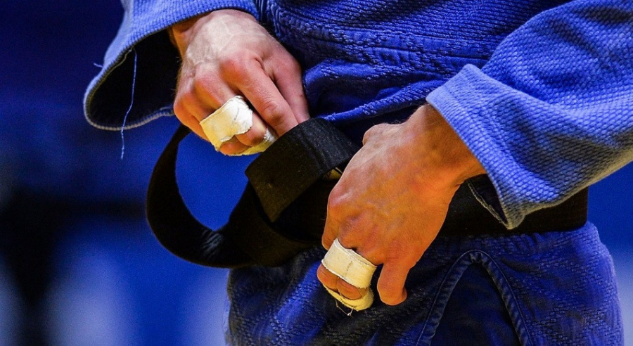 قازاقستان دزيۋدوشىلارى زاگرەب گران-پريىنە قاتىسادى