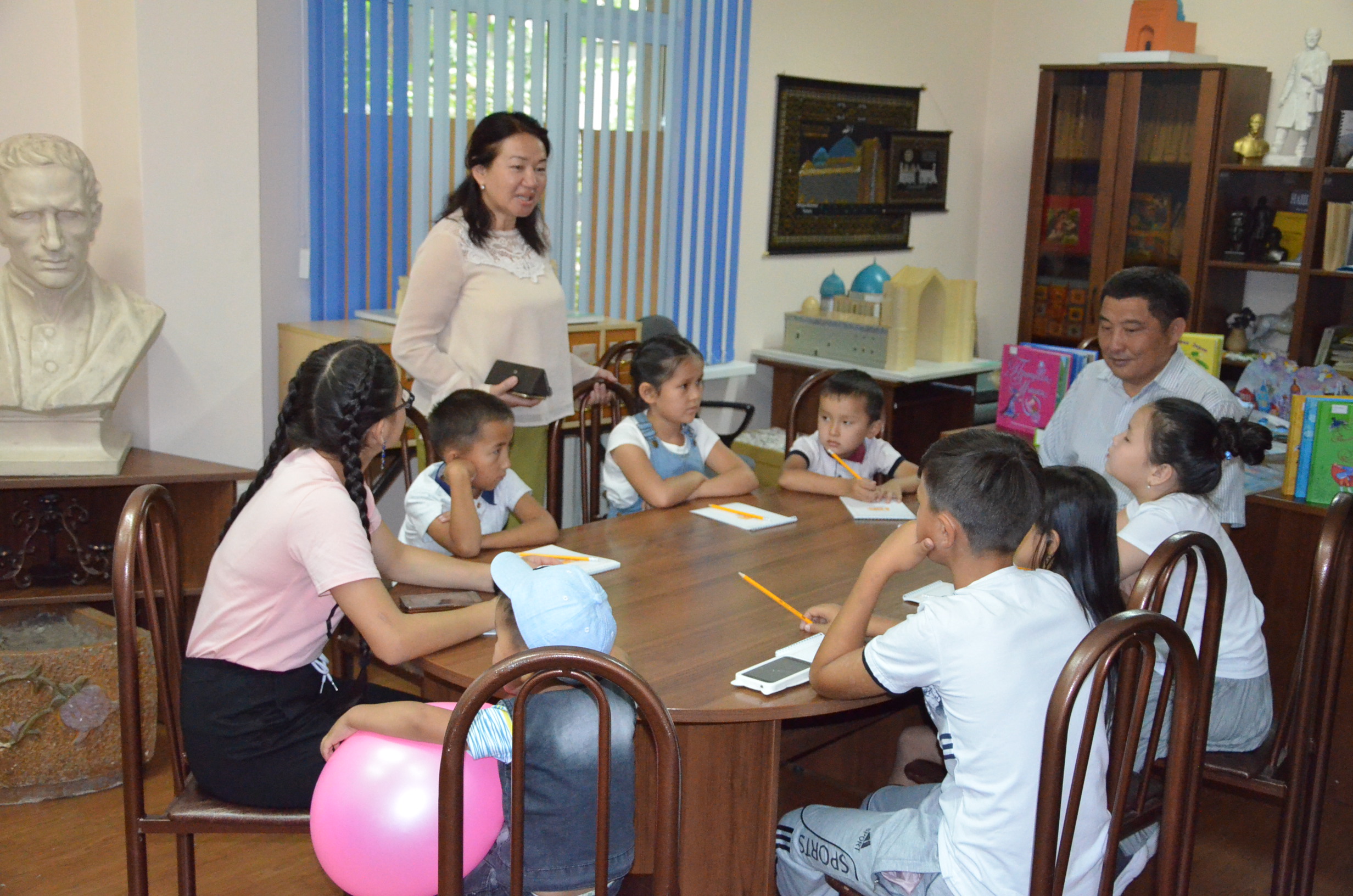 زاعيپتار كىتاپحاناسىندا «جاس قالام» وقىرماندار ۇيىرمەسىندە پوەزيا ساعاتى ءوتتى