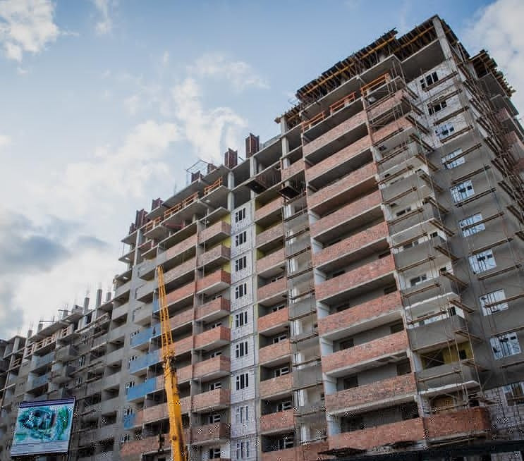 پروبلەمالى نىسانداردىڭ قۇرىلىس قارقىنىن تومەندەتۋگە بولمايدى - ەلوردا اكىمى