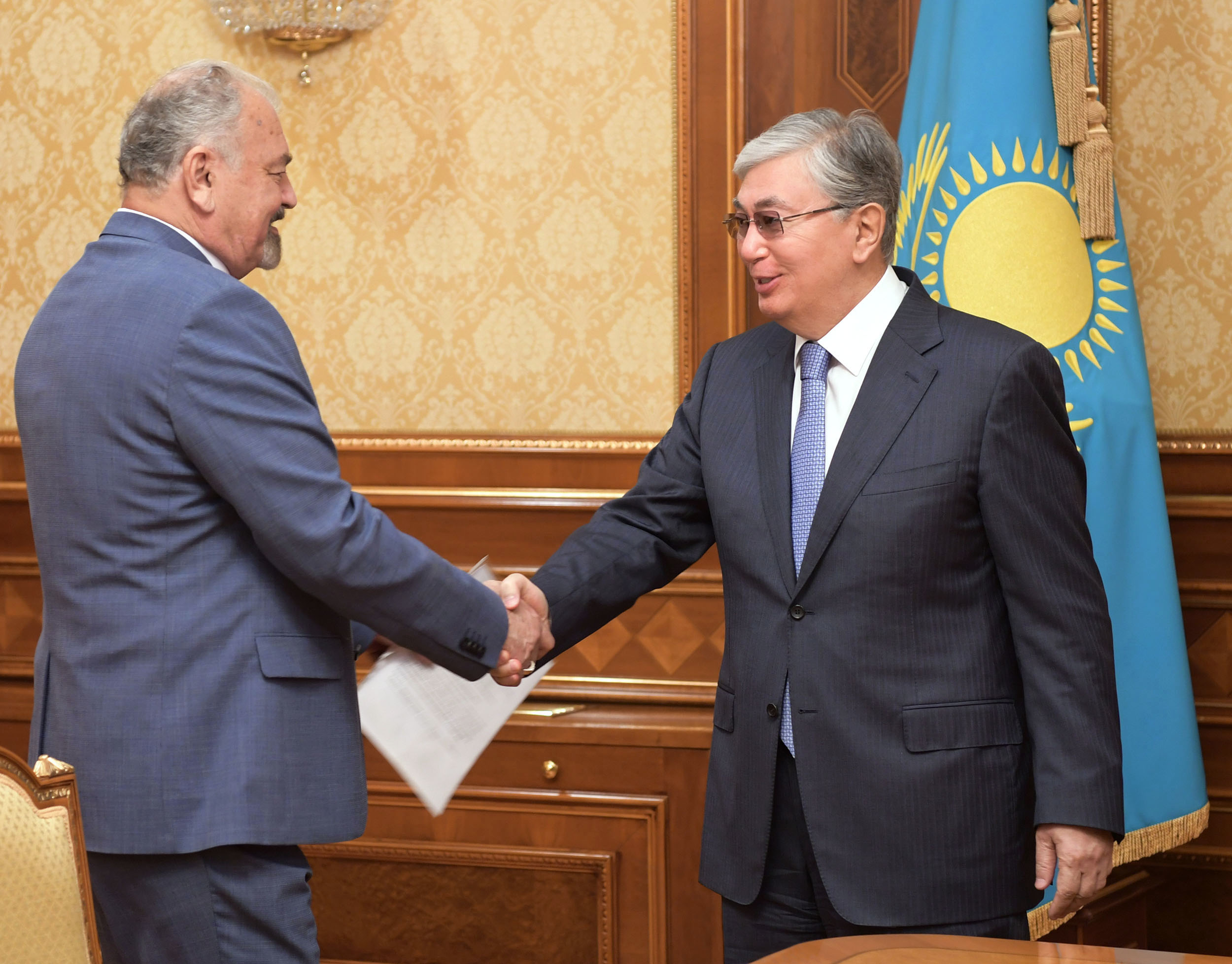 «ەگەمەندەگى» ماسەلە پرەزيدەنت نازارىنا ىلىكتى