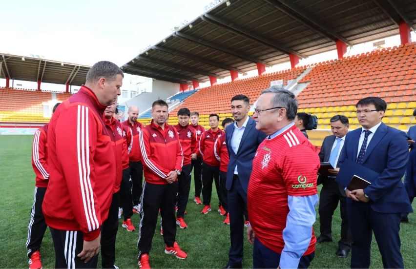 وڭداسىن ورازالين: ءبىز فۋتبولدى ودان ءارى قولدايتىن بولامىز