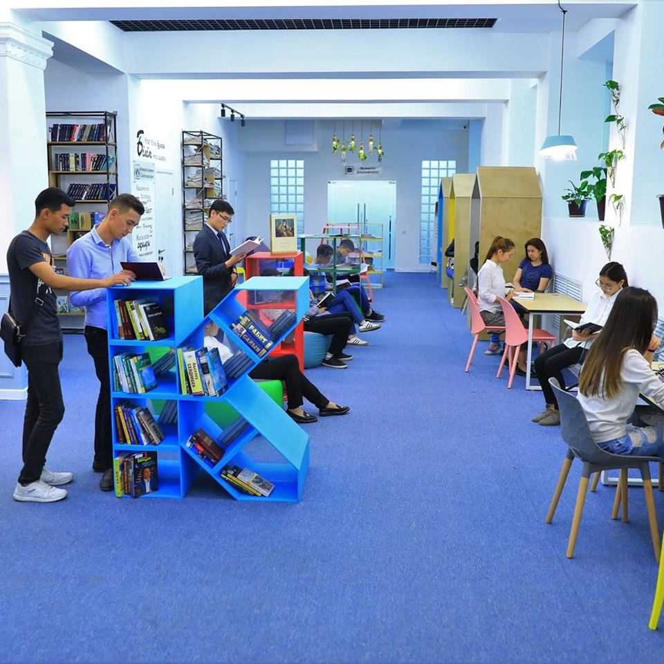 جامبىل كىتاپحاناسىنداعى جازعى دەمالىس