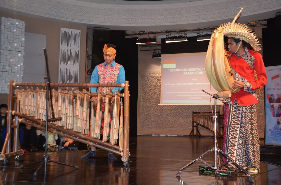 سىرعا تولى ساساندو