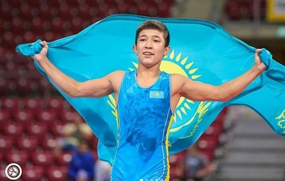 ساماتبەك ىزىمعالي كادەتتەر اراسىندا الەم چەمپيونى اتاندى