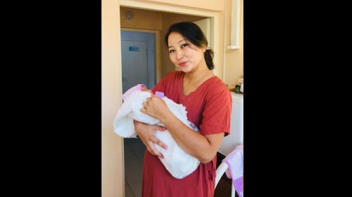 گروسسمەيستەر گ ۇلىسحان ناحباەۆا پەرزەنتىنە ەرەكشە ەسىم بەردى