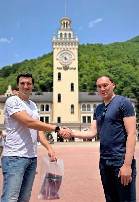 «شىمبۇلاق» پەن «روزا حۋتوردىڭ» دوستىعى