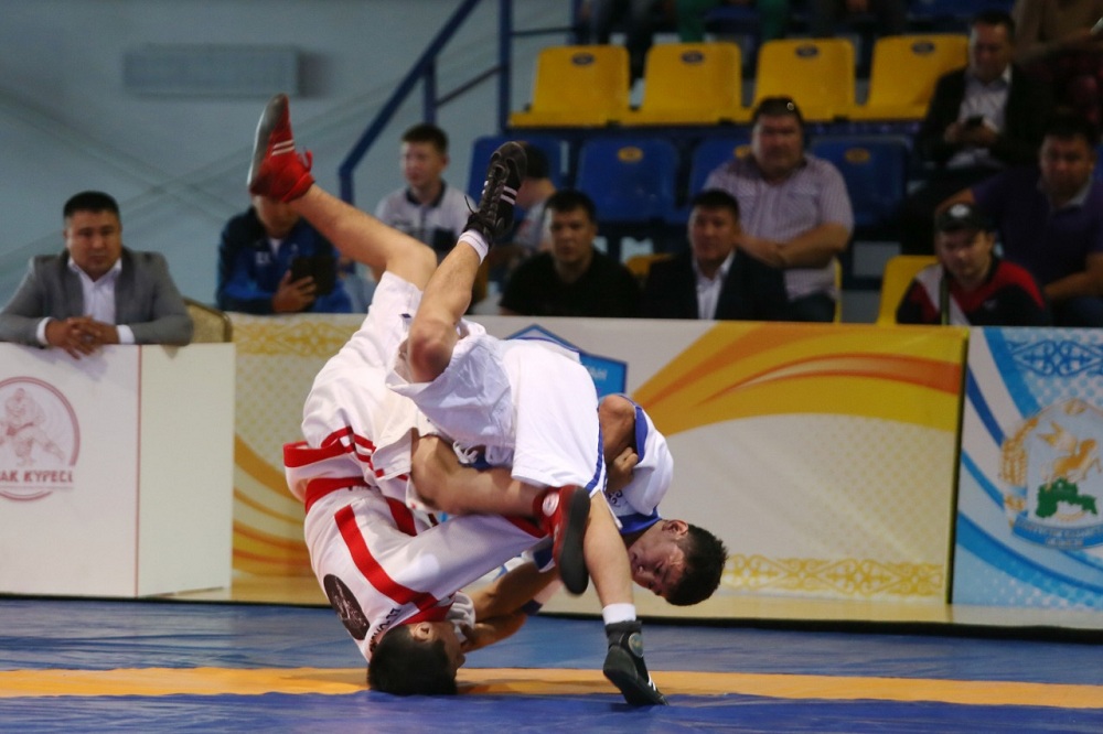 سولتۇستىك قازاقستاندا قازاق كۇرەسىنەن قازاقستان كۋبوگى ءوتتى