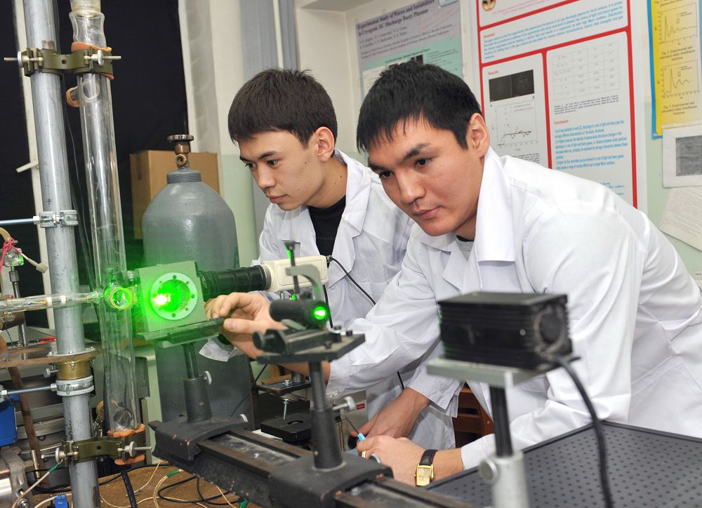 جاس عالىمدارعا زارۋلىك بار