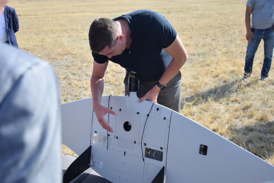 كامەرا تۇراتىن جەرى