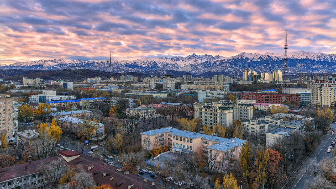 الماتى مەن الماتى وبلىسى شەكارالاس ايماقتاردى دامىتۋدىڭ ىنتىماقتاستىق ماسەلەلەرىن تالقىلادى