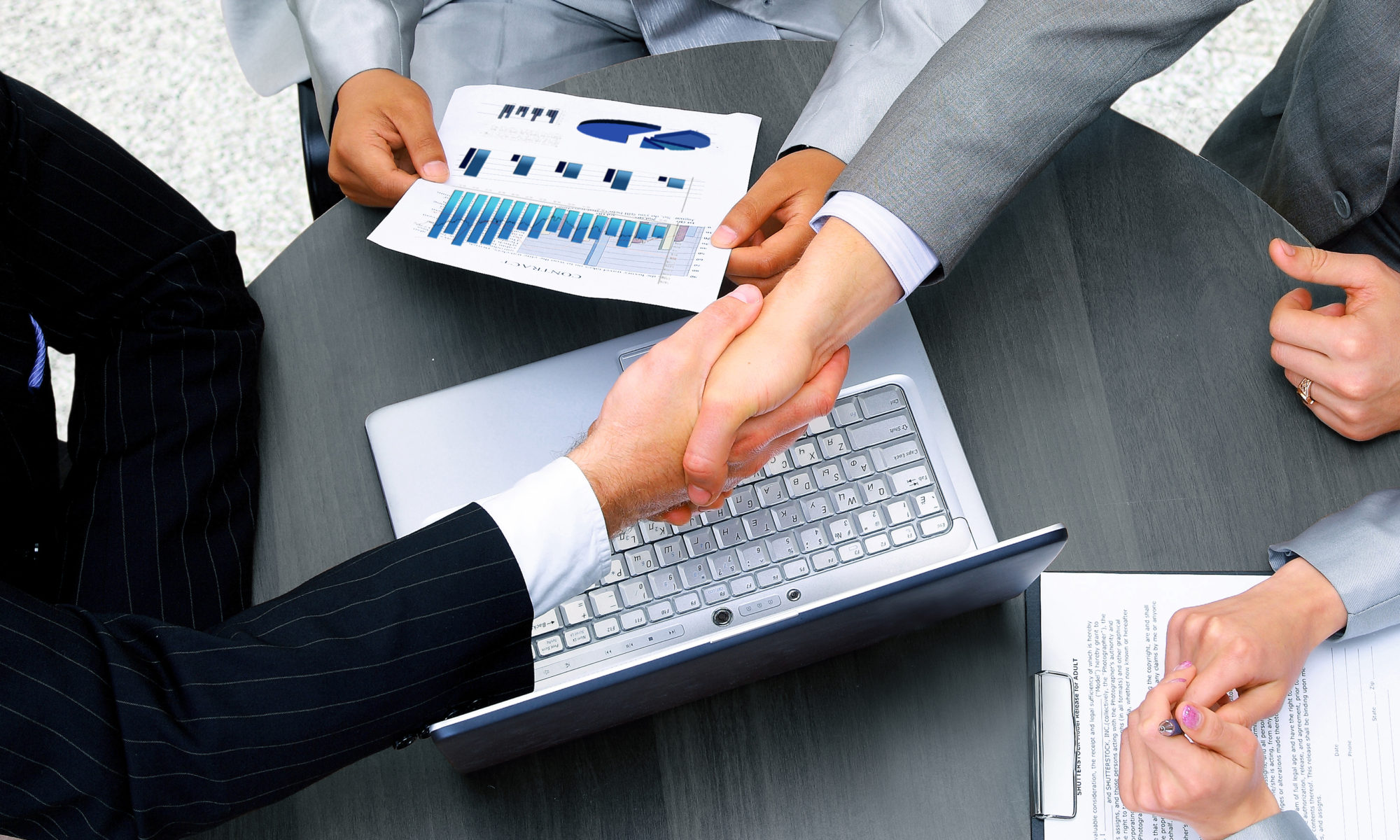 تەندەر تەنتىرەتىپ تۇر