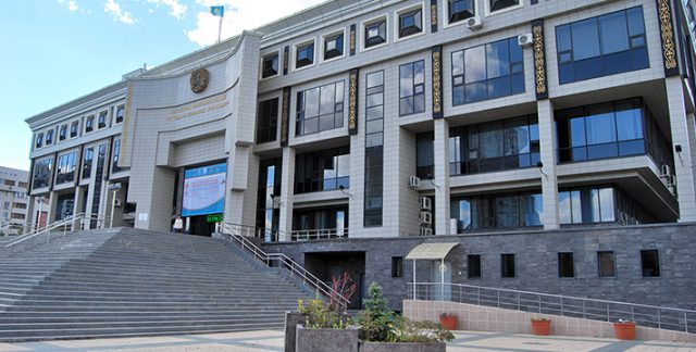 ەلوردادا ابايدىڭ تۋعان كۇنىنە وراي پوەتيكالىق مارافون وتەدى