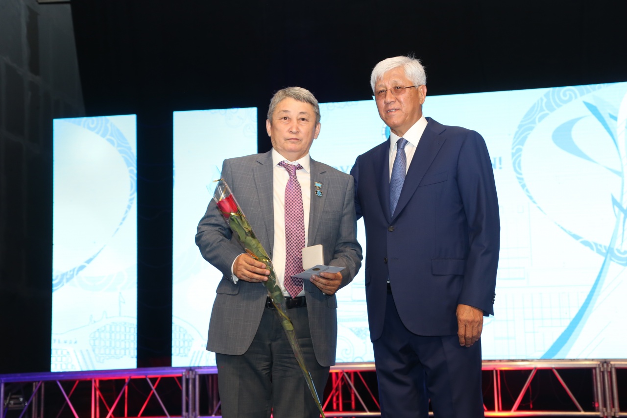 جەتىسۋلىقتار قۇرىلىسشىلار كۇنىن اتاپ ءوتتى