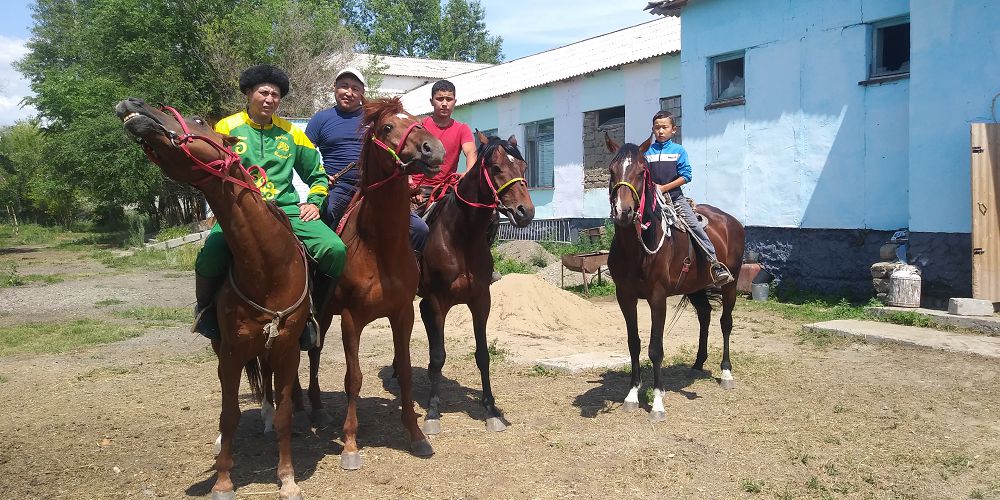 كوكجوتادا ات سپورتى مەكتەبى بار