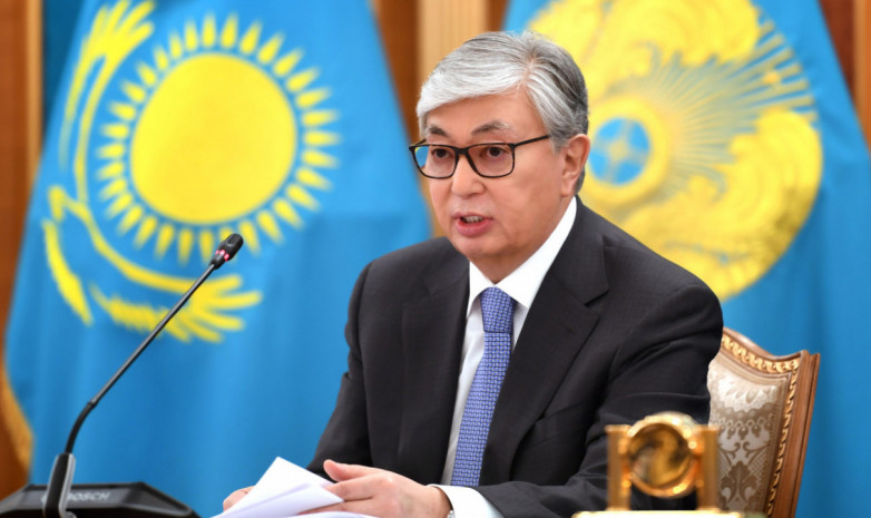 پرەزيدەنتتىڭ بەيجىڭدە تىلدىك تاعىلىمدامادان وتكەن كەزىندەگى سۋرەتتەرى جاريالاندى