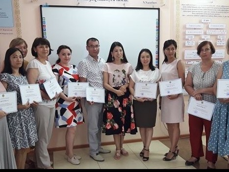 قوستانايلىق پوليتسەيلەر لاتىن قارپىن ۇيرەنىپ جاتىر