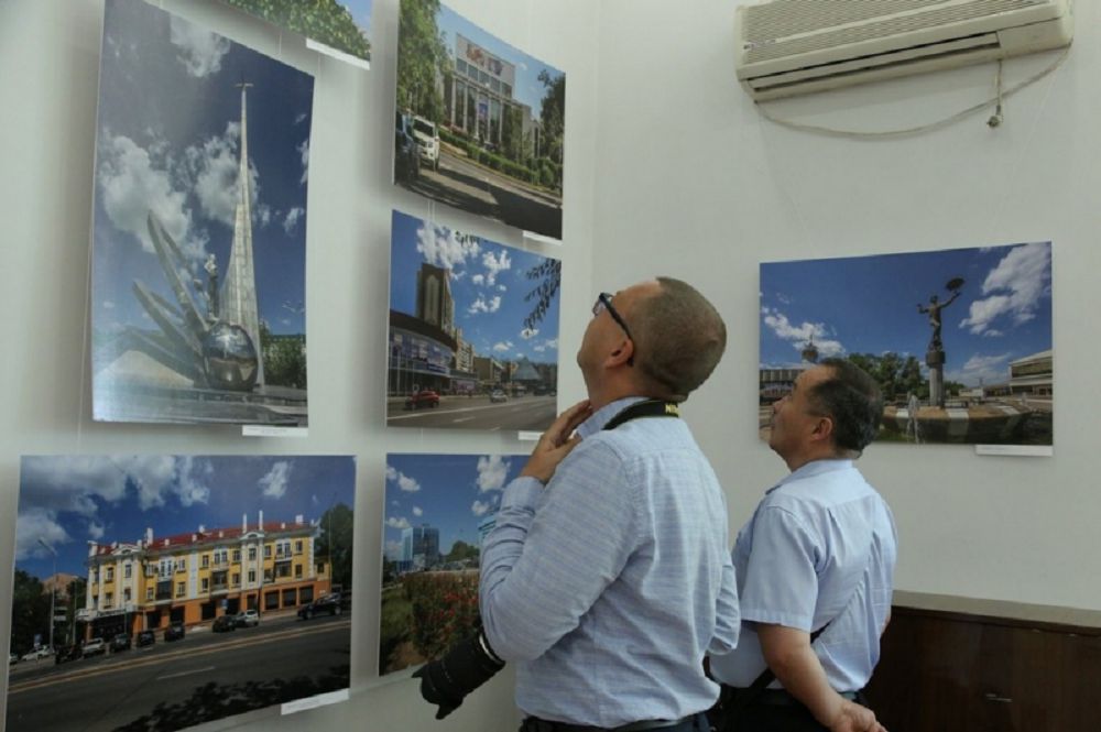 ەكى سەكۋندقا سىيعان كورىنىستەر