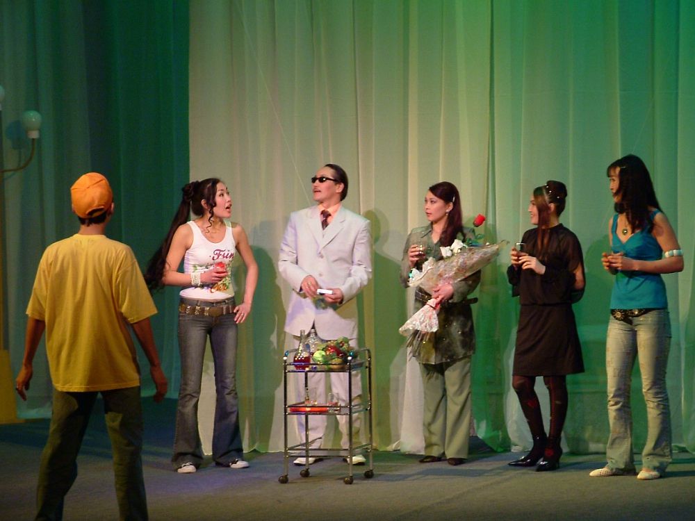 ونەر الەمىنىڭ ءورىسىن كەڭەيتكەن