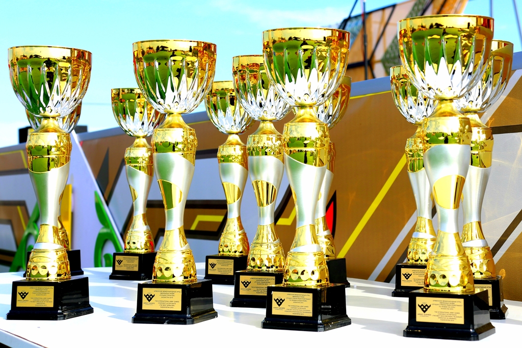 پرەزيدەنت قازاقستاننىڭ قارۋلى كۇشتەرىن اسكەري ويىندارداعى جەڭىسىمەن قۇتتىقتادى