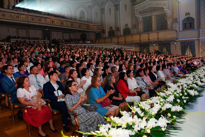 مەكتەپ ديرەكتورلارى جالاقاسىنا وزگەرىستەر ەنەدى