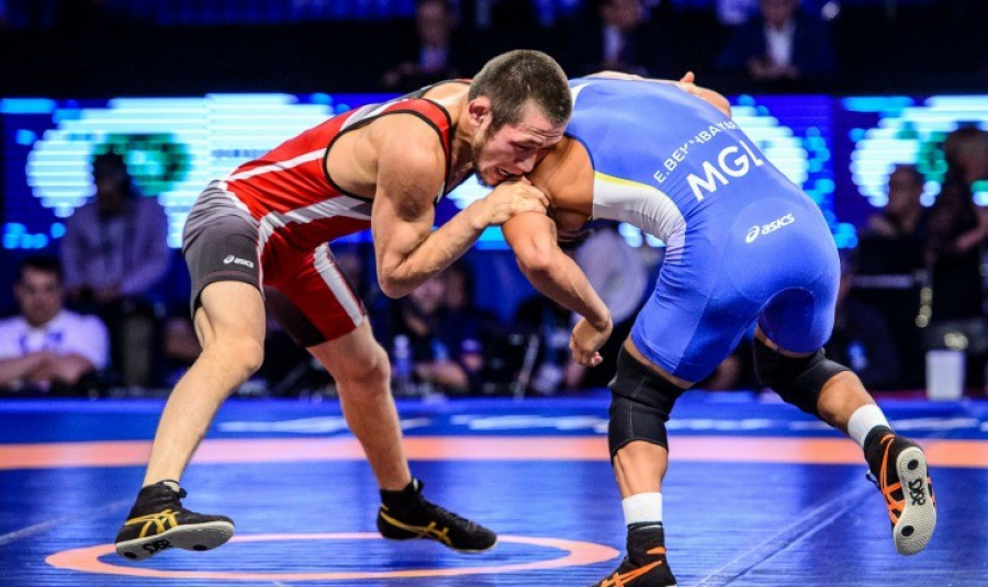 ەركىن كۇرەس: الەم چەمپيوناتىندا بەلدەسەتىن بالۋاندار انىقتالدى