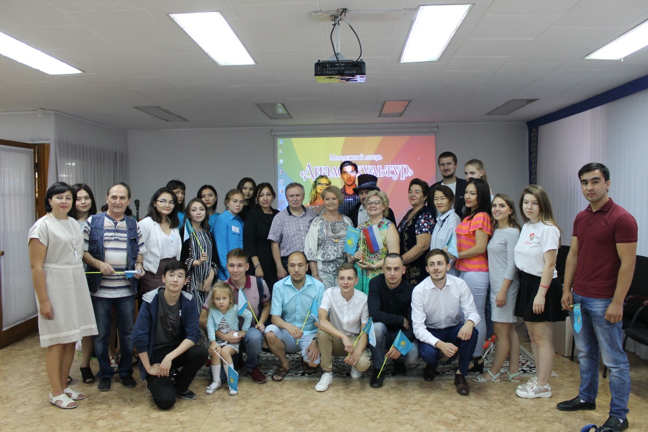 قوستاناي مەن شەكارالاس چەليابى وبلىستارىنىڭ جاستارى كەزدەستى