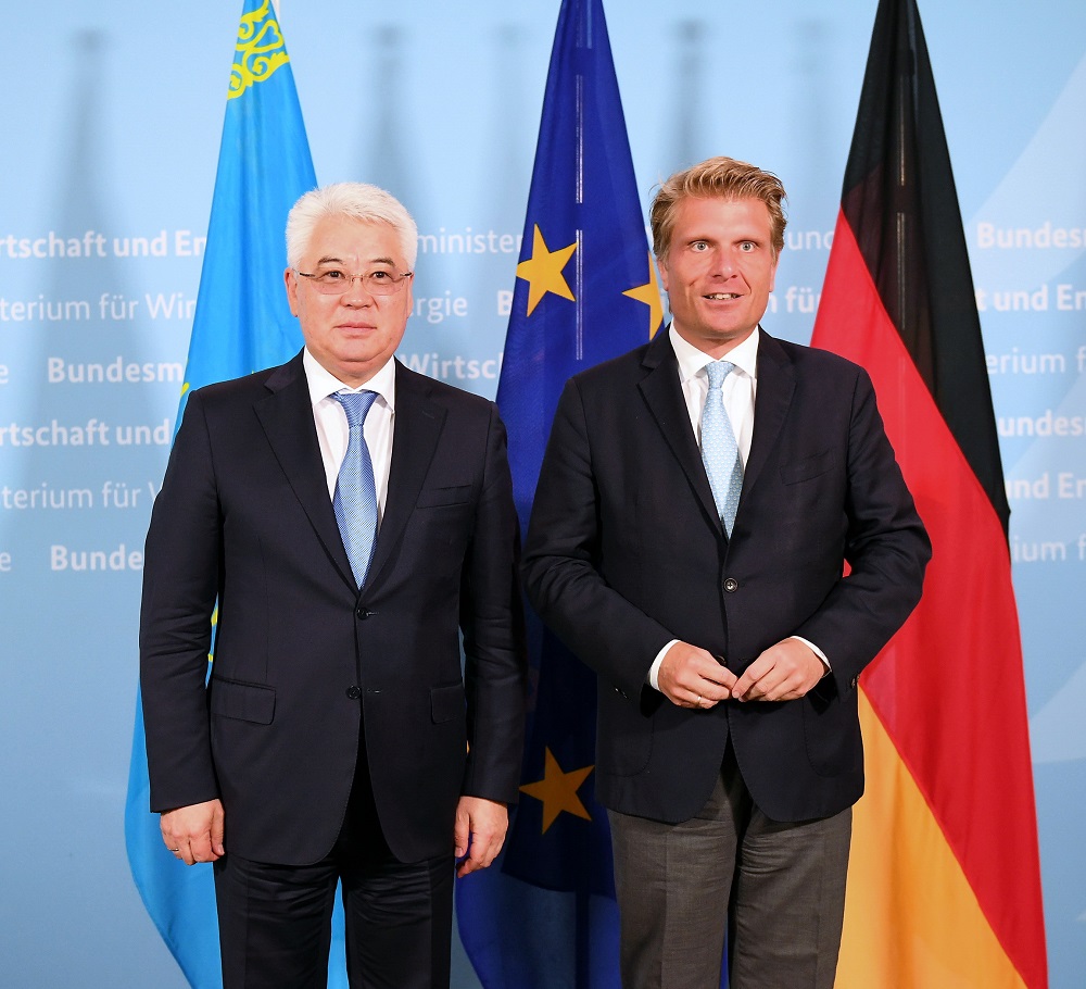 سىرتقى ىستەر ءمينيسترى گەرمانياعا رەسمي ساپارمەن باردى