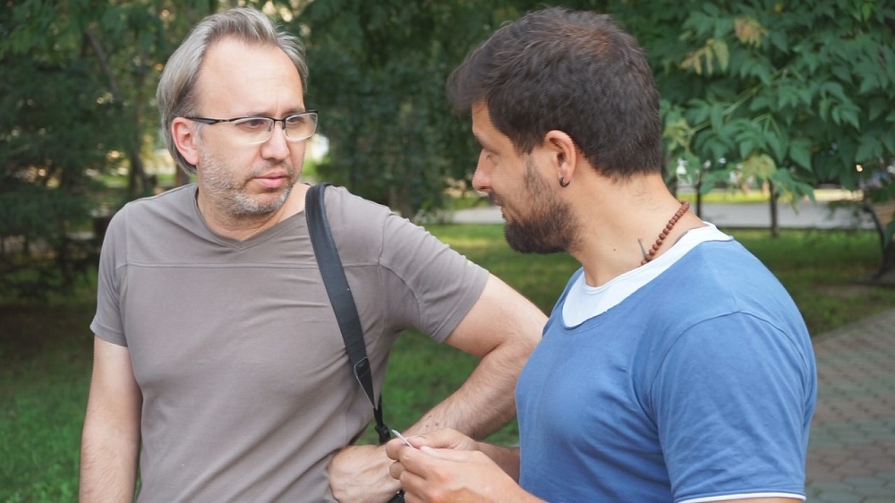 سەمەيدە يتاليالىق جۋرناليستەر ساياحاتتاپ ءجۇر