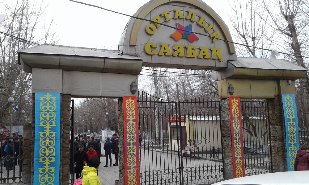 سەمەيدەگى ورتالىق ساياباقتىڭ قۇرىلىسى نەگە اياقتالماي جاتىر؟