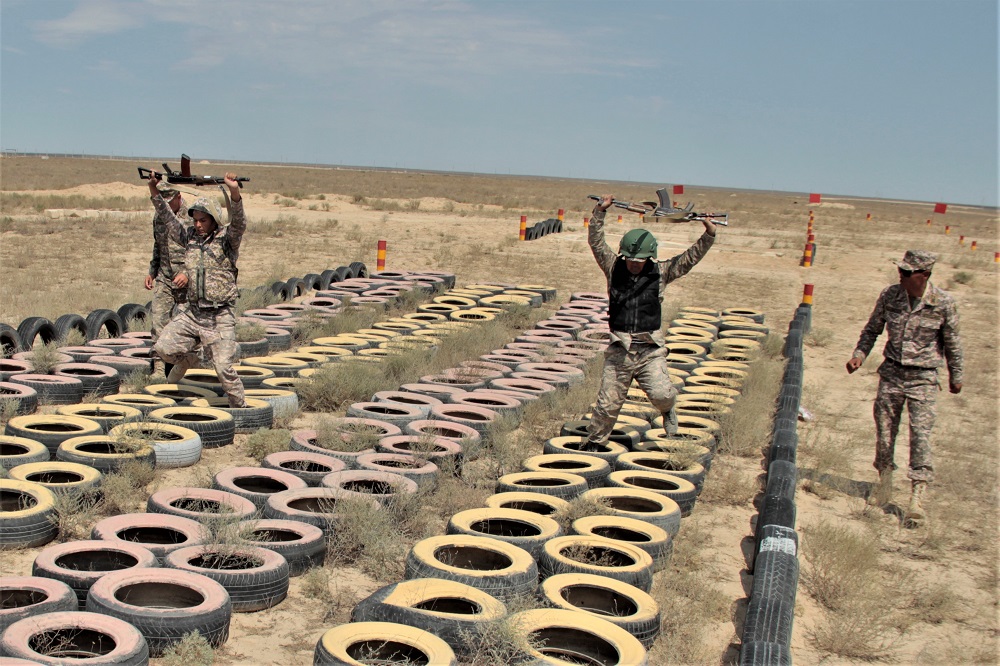 «باتىس» وڭىرلىك قولباسشىلىعىندا  ۇزدىك سەرجانتتار انىقتالدى