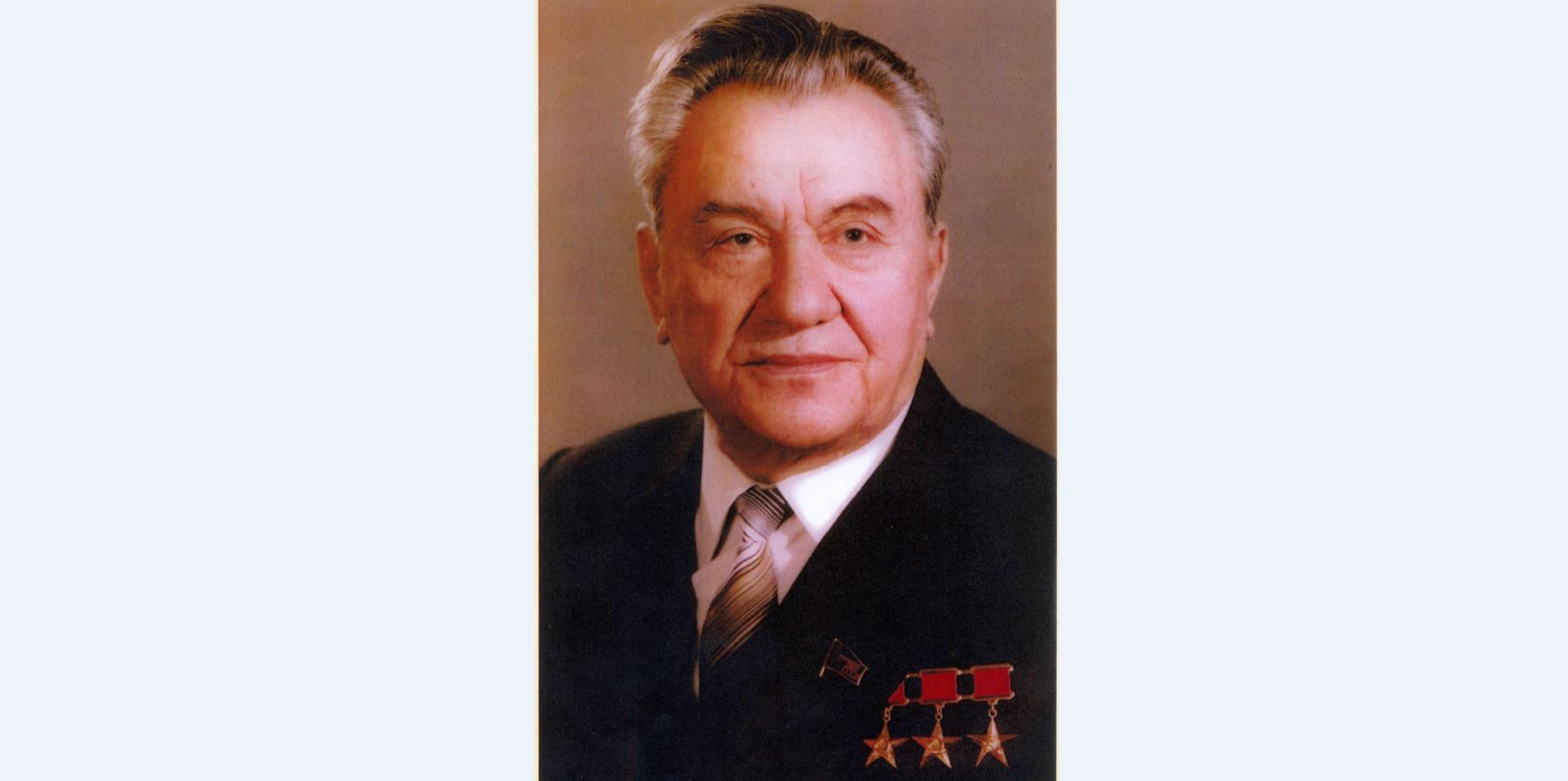 دىنمۇحامەد قوناەۆتىڭ ءومىرى مەن قىزمەتىنە ارنالعان سايت اشىلدى